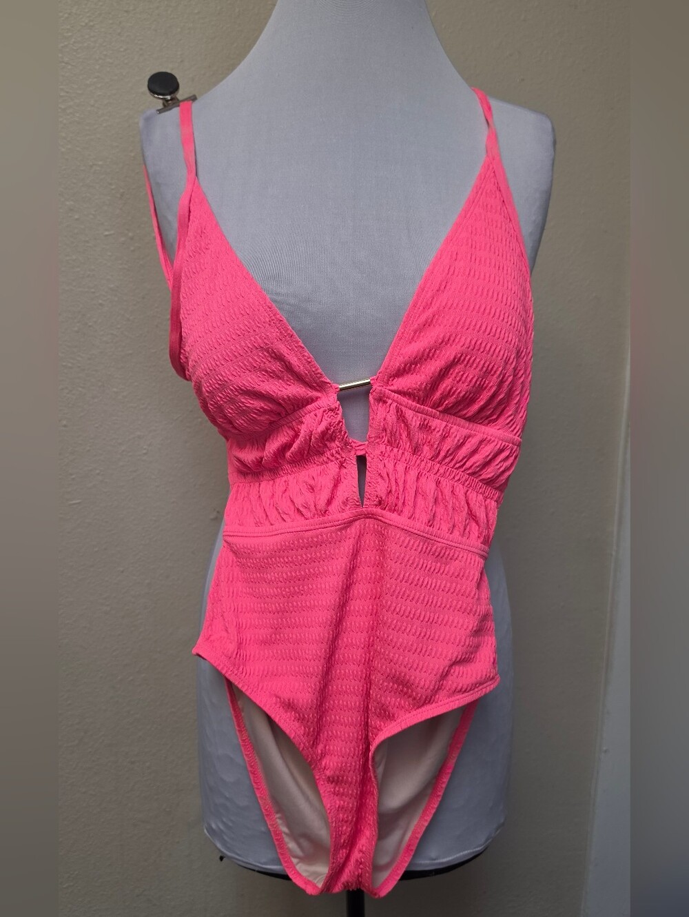 Cupshe Bright Pink One-Piece Swimsuit with V-Plunge - Picture 4 of 9